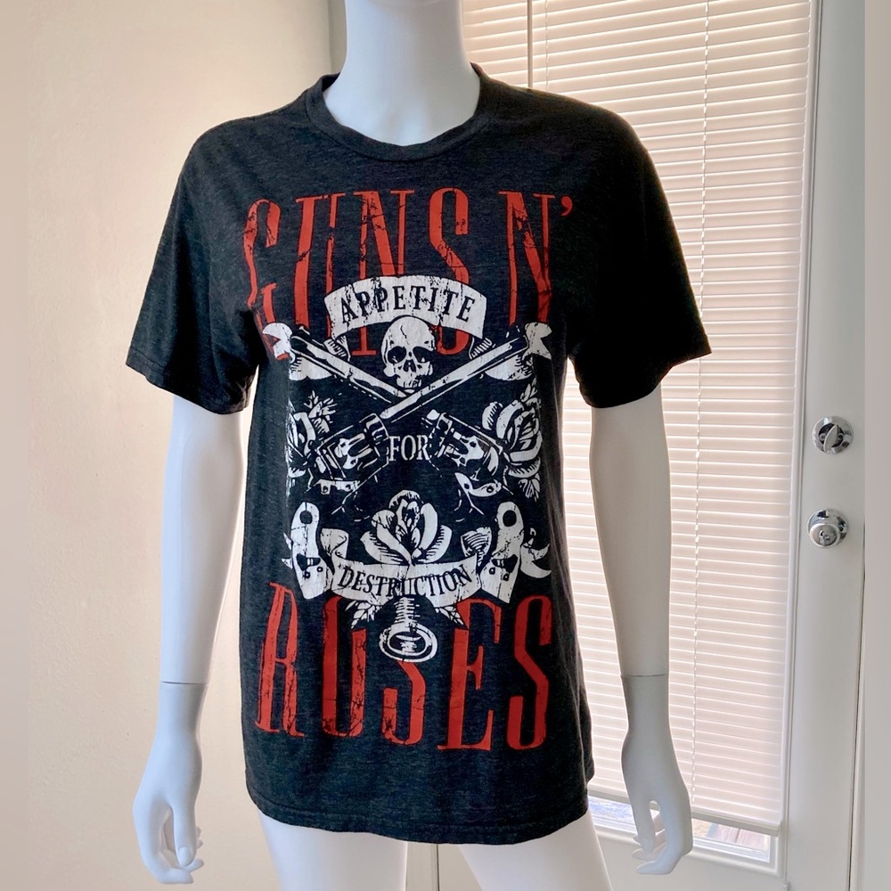 GUNS N Roses men's gray short sleeve T-shirt size S-M